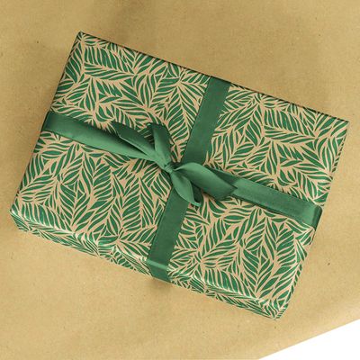 Rouleau papier cadeau kraft 0,7 x 50 m 65g imprimé feuilles - Viquel