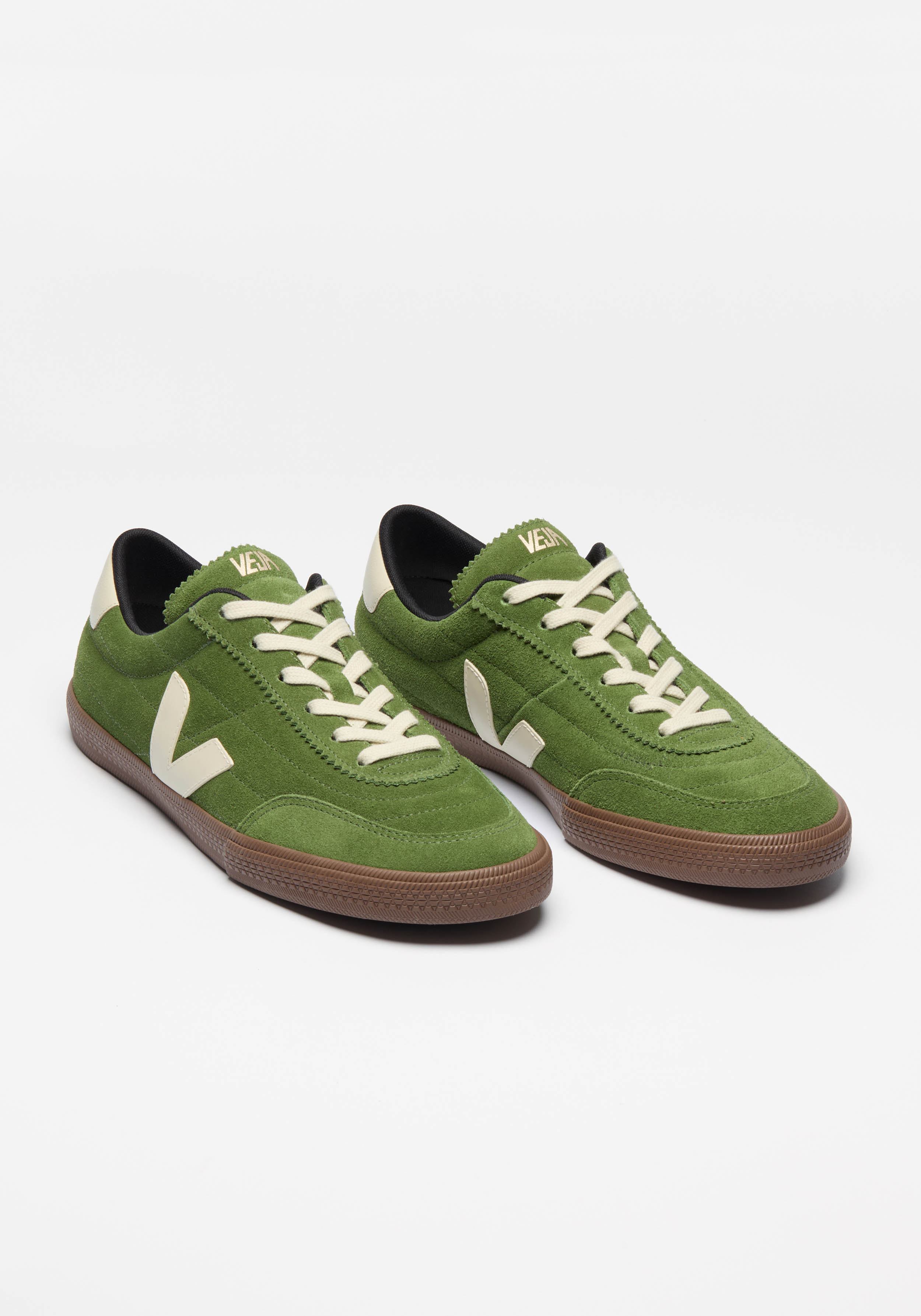 Veja Sneaker Panenka Suede Militar Pierre Bark