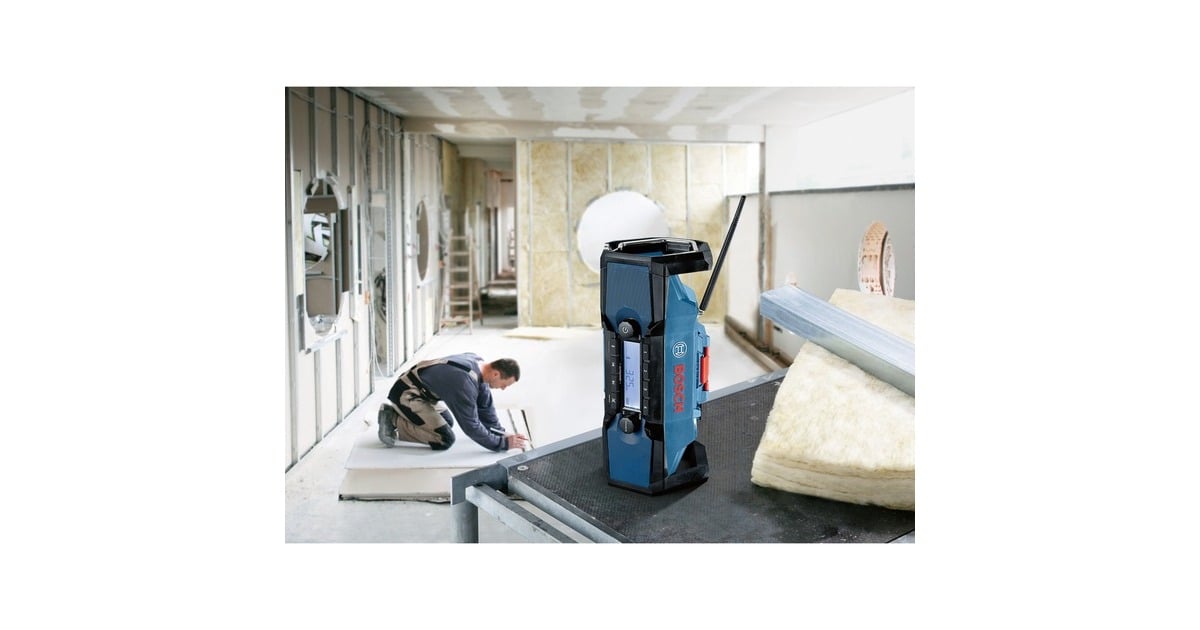 BoschGPB 18V-2 C Professional bouwradio  (Blauw, Bluetooth, FM, AUX)