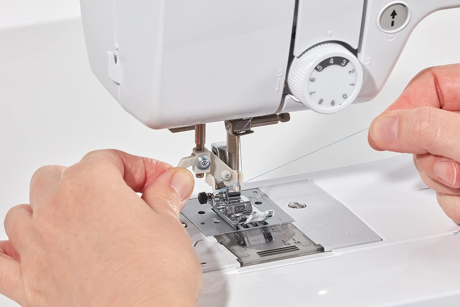 Máquina de costura eletrônica Brother FS40S com 40 pontos