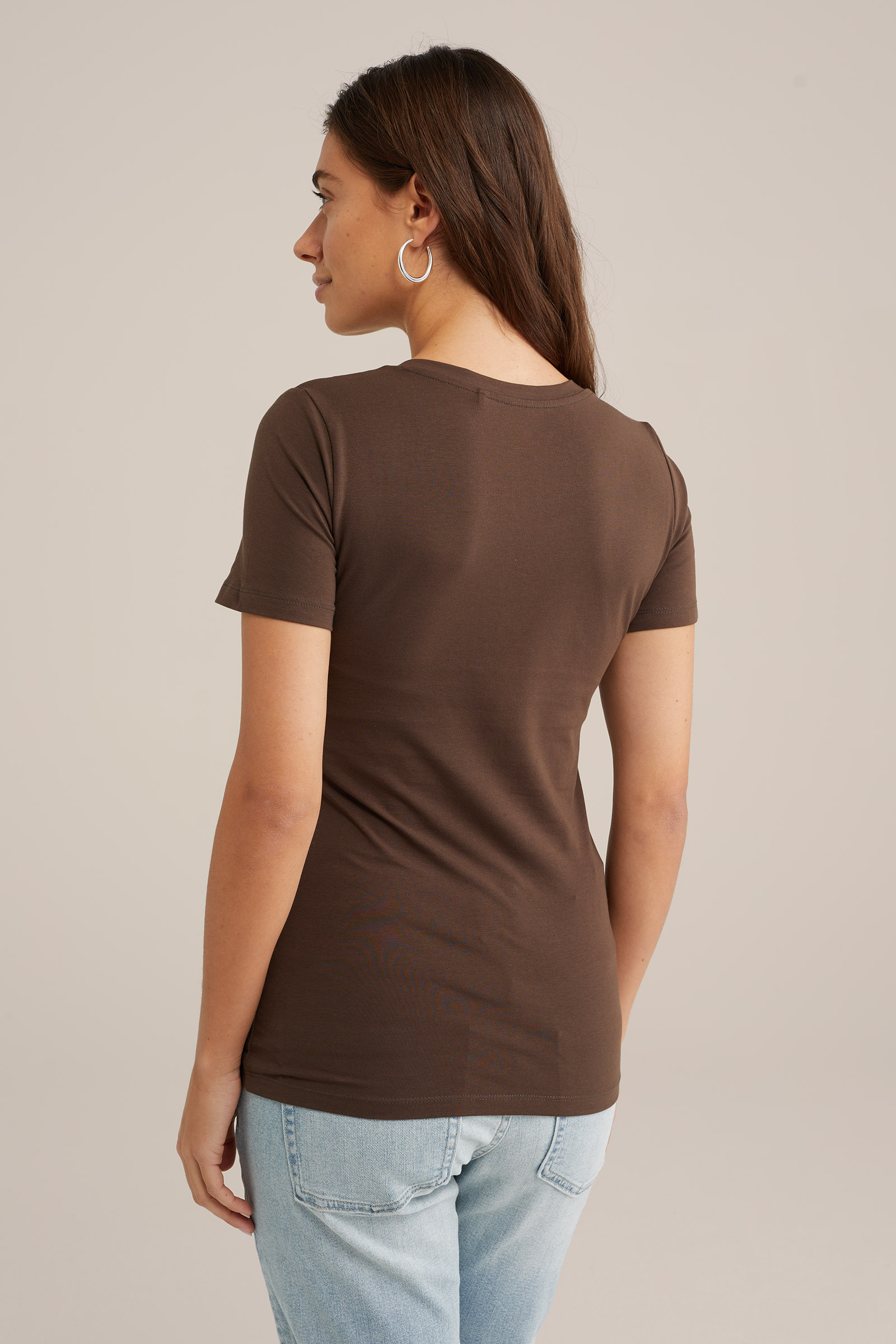 T-shirt met V-hals WE Fashion Bruin