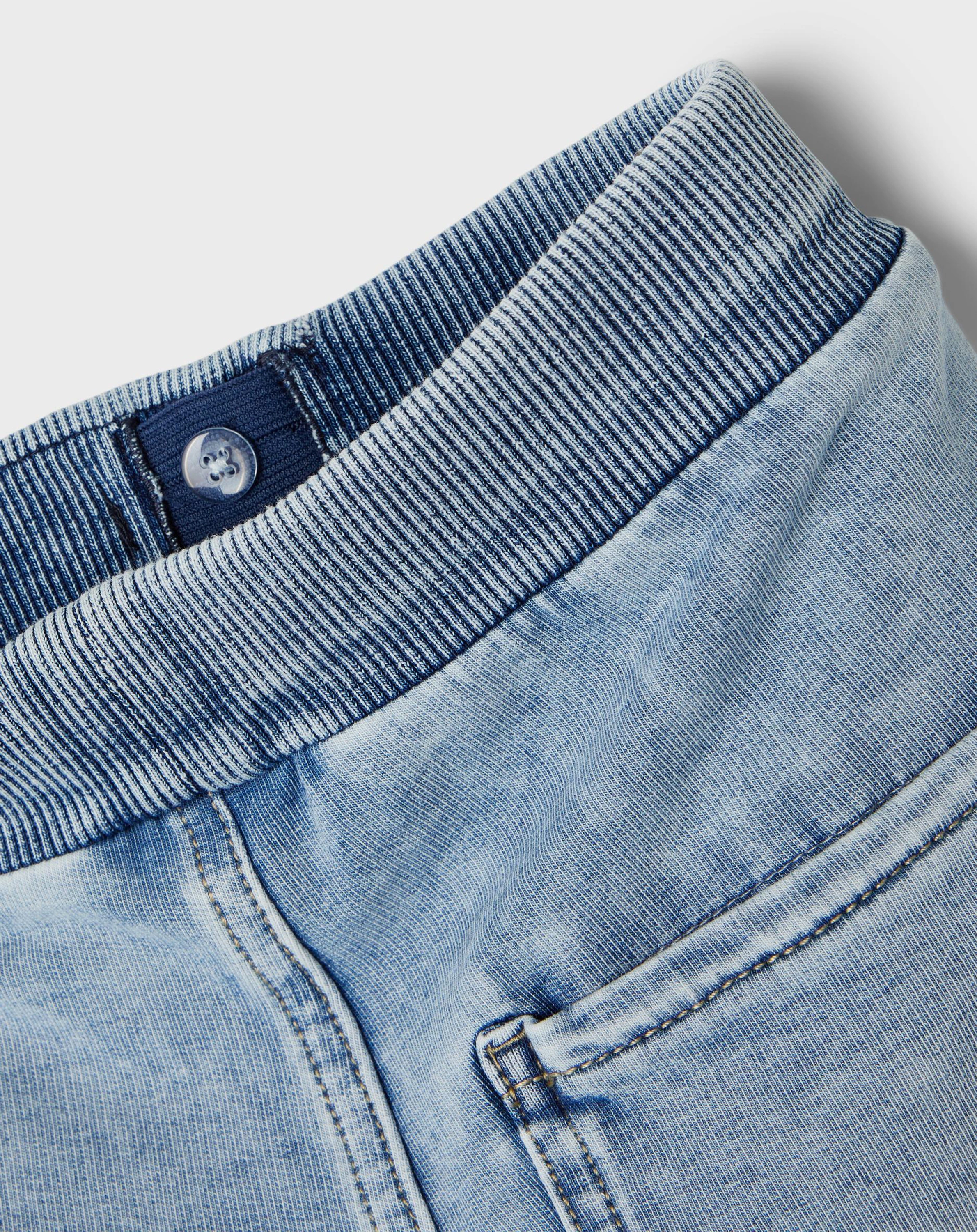 Shorts NKMRYAN in light blue