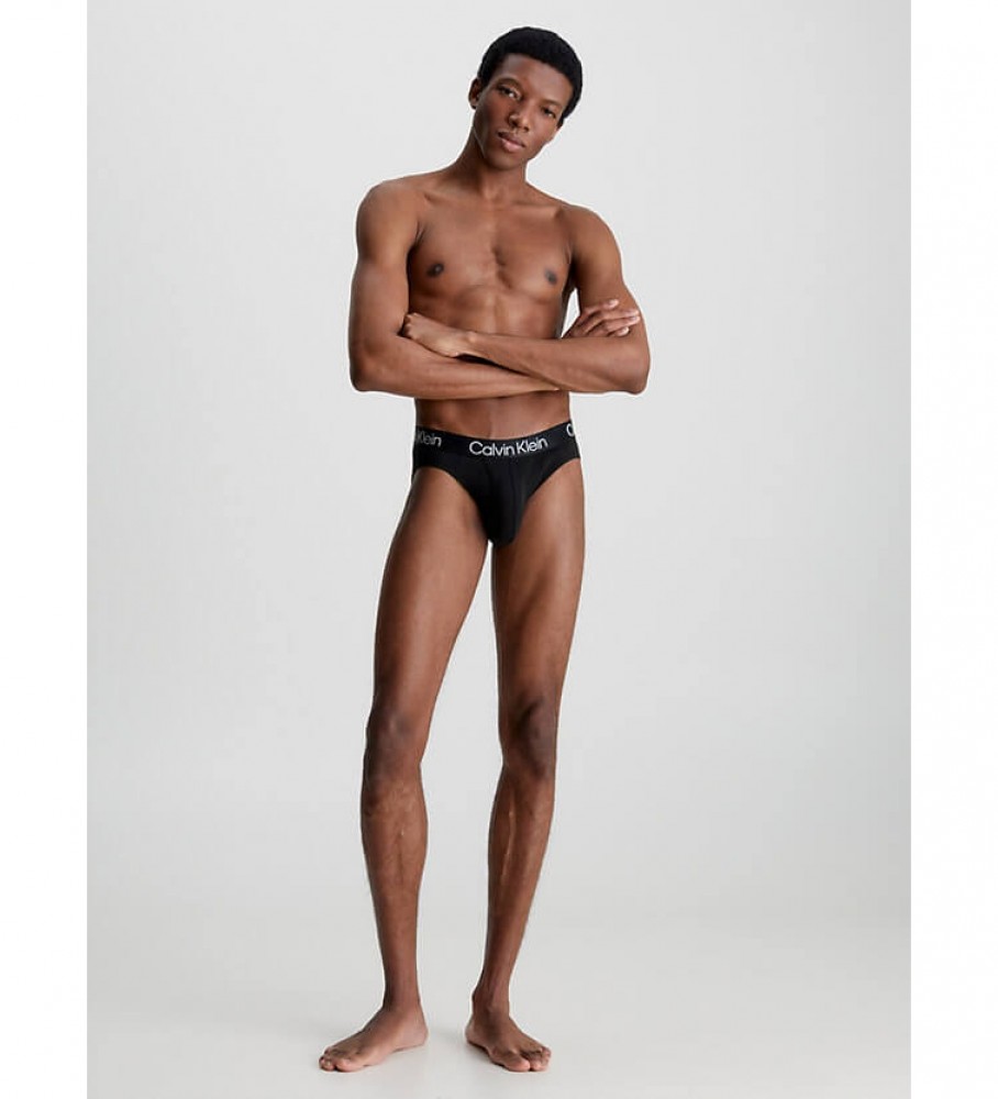 Conjunto Calvin Klein com 3 camisolas Modern Structure nas cores preto, branco e cinza.