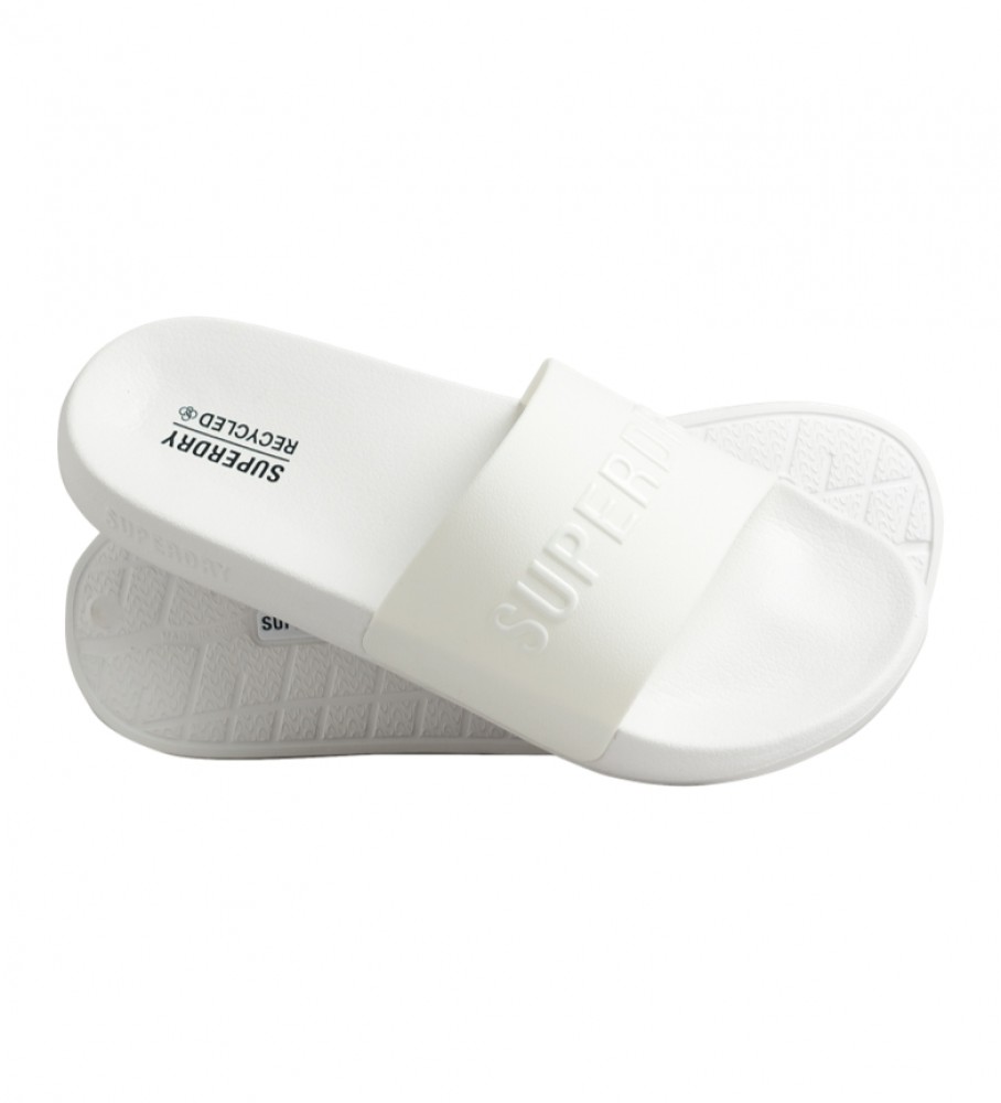 Chinelo de piscina Superdry Code com logo na cor branca.