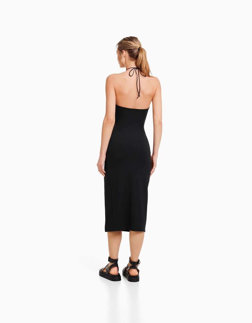 Vestido midi ajustado com detalhe de gola