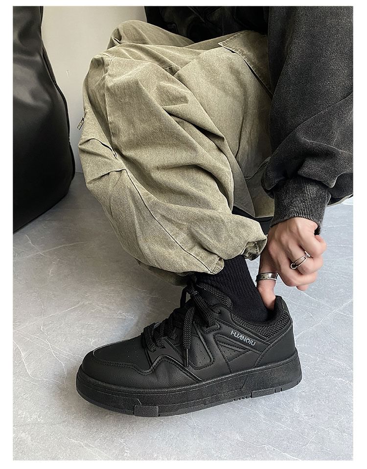 HANO - Veterschoenen met letters en platform