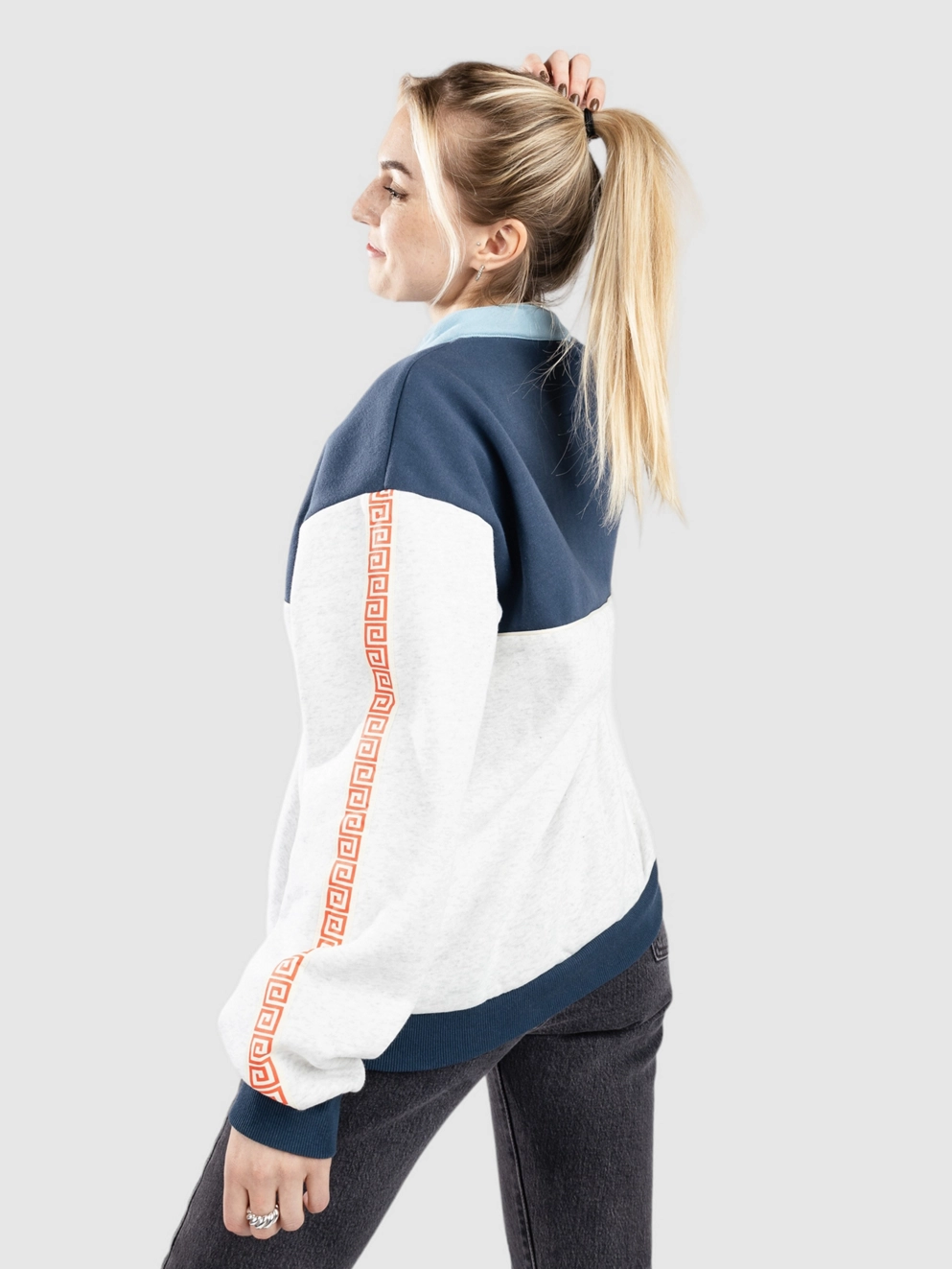 Smile And Wave Brave Sweater ash grey