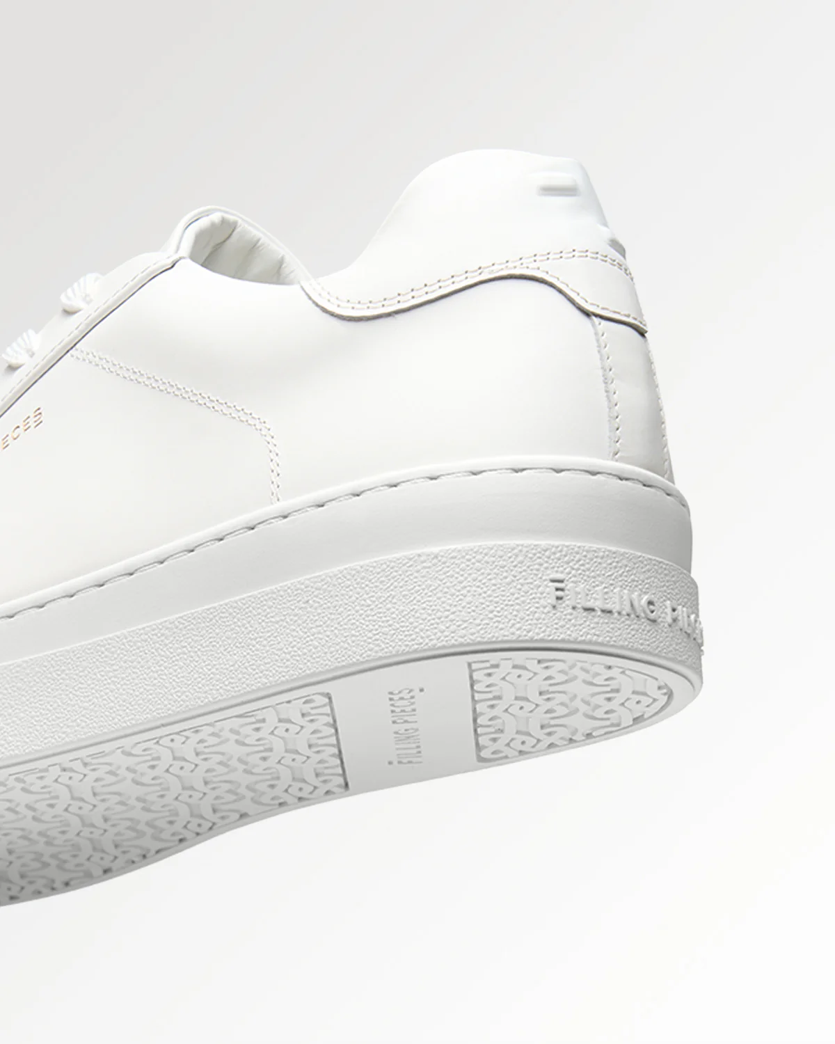 Tiebreak Core All White