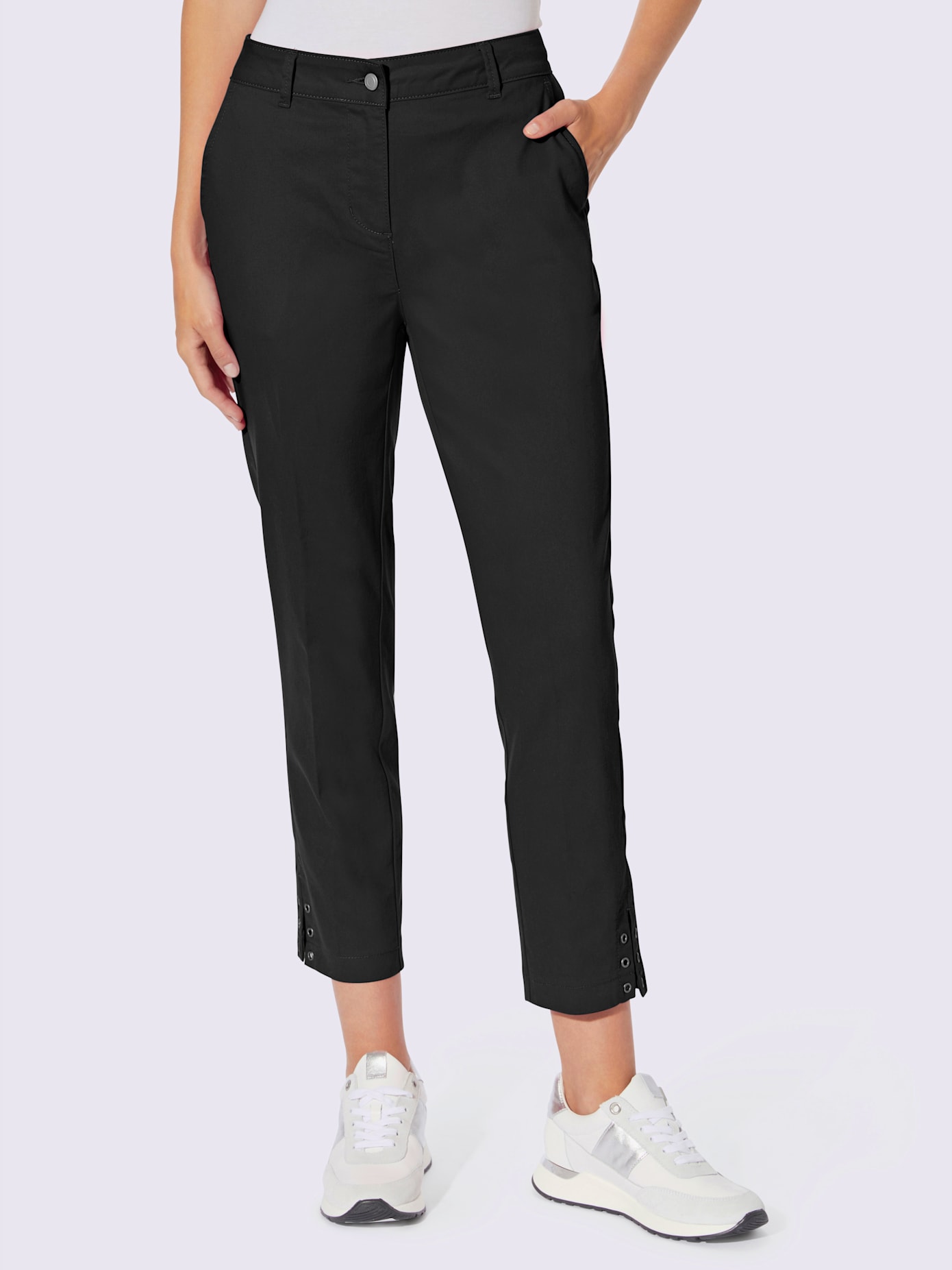 Pantalon œillets au bas des jambes