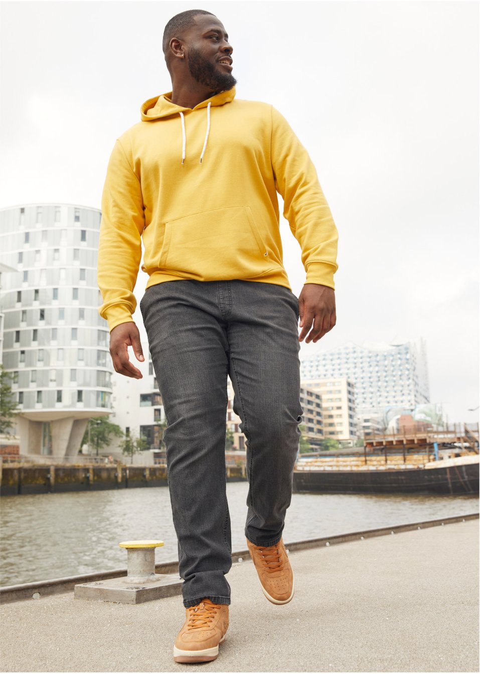 Sweat-shirt à capuche coupe confort