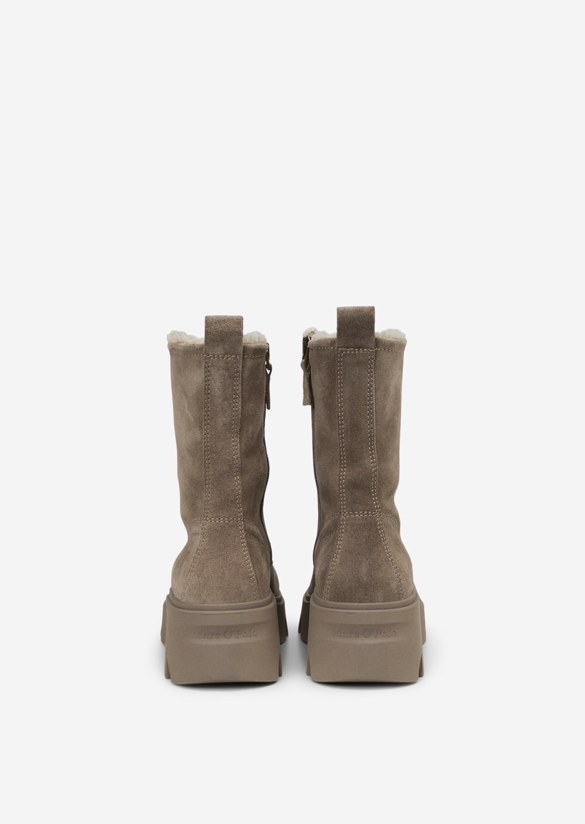 Schnürstiefel aus softem Veloursleder