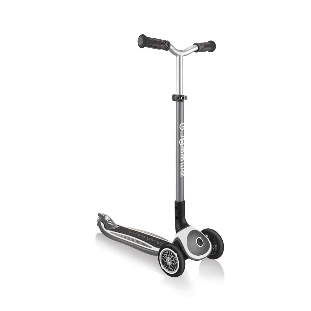 Globber Master Scooter weiß grau