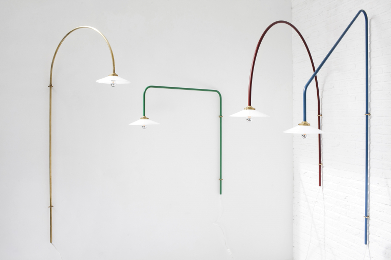 Valerie Objects Hanging lamp no. 2 wandlamp rood