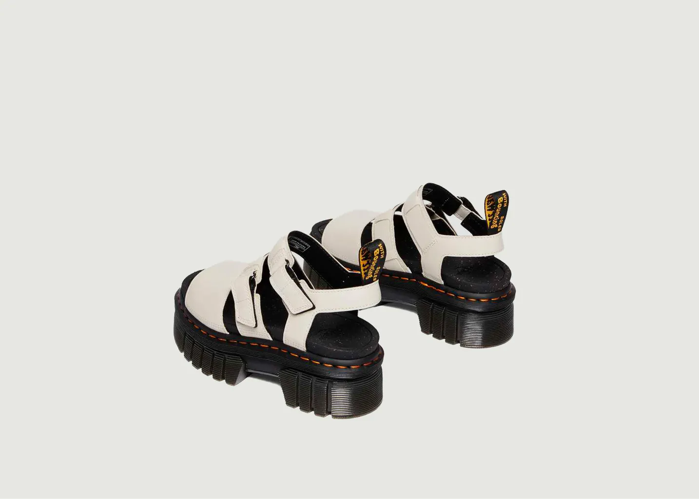 Sandales en cuir à plateforme Ricki 3-Strap Dr. Martens