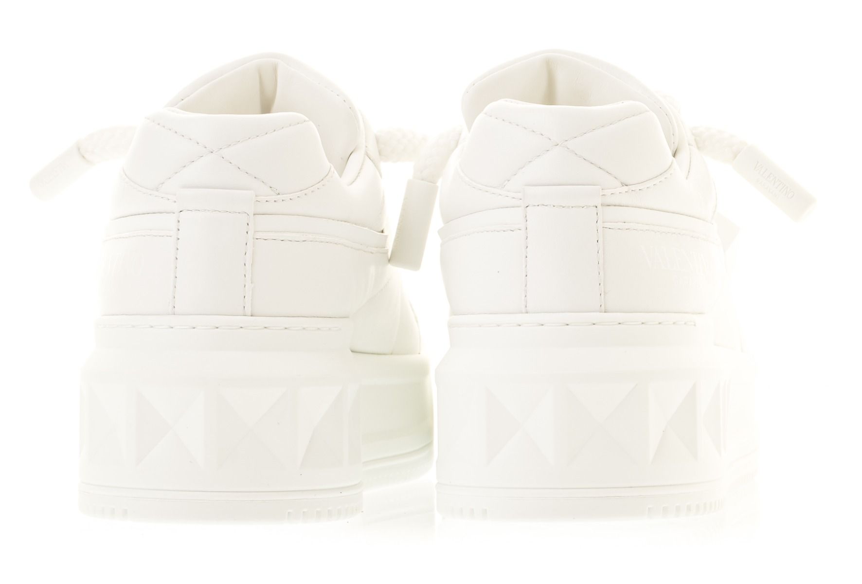 Valentino Garavani One Stud XL Sneaker