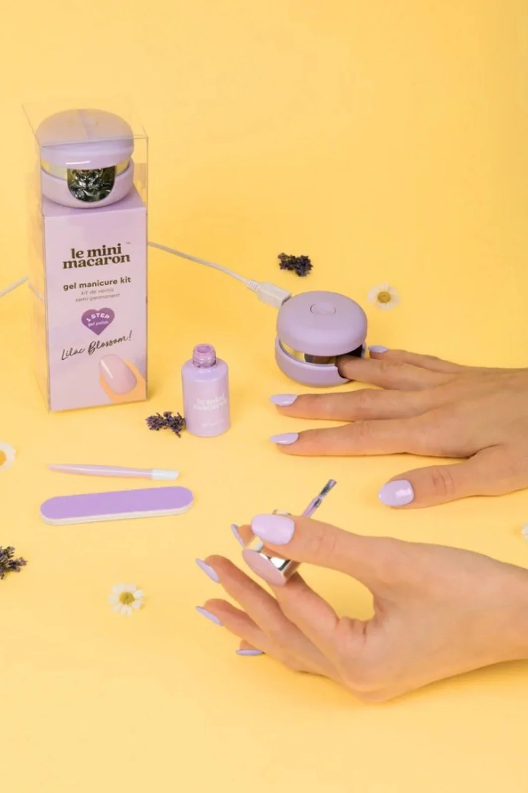 Le Mini Macaron Gel Manicure Kit lilac blossom