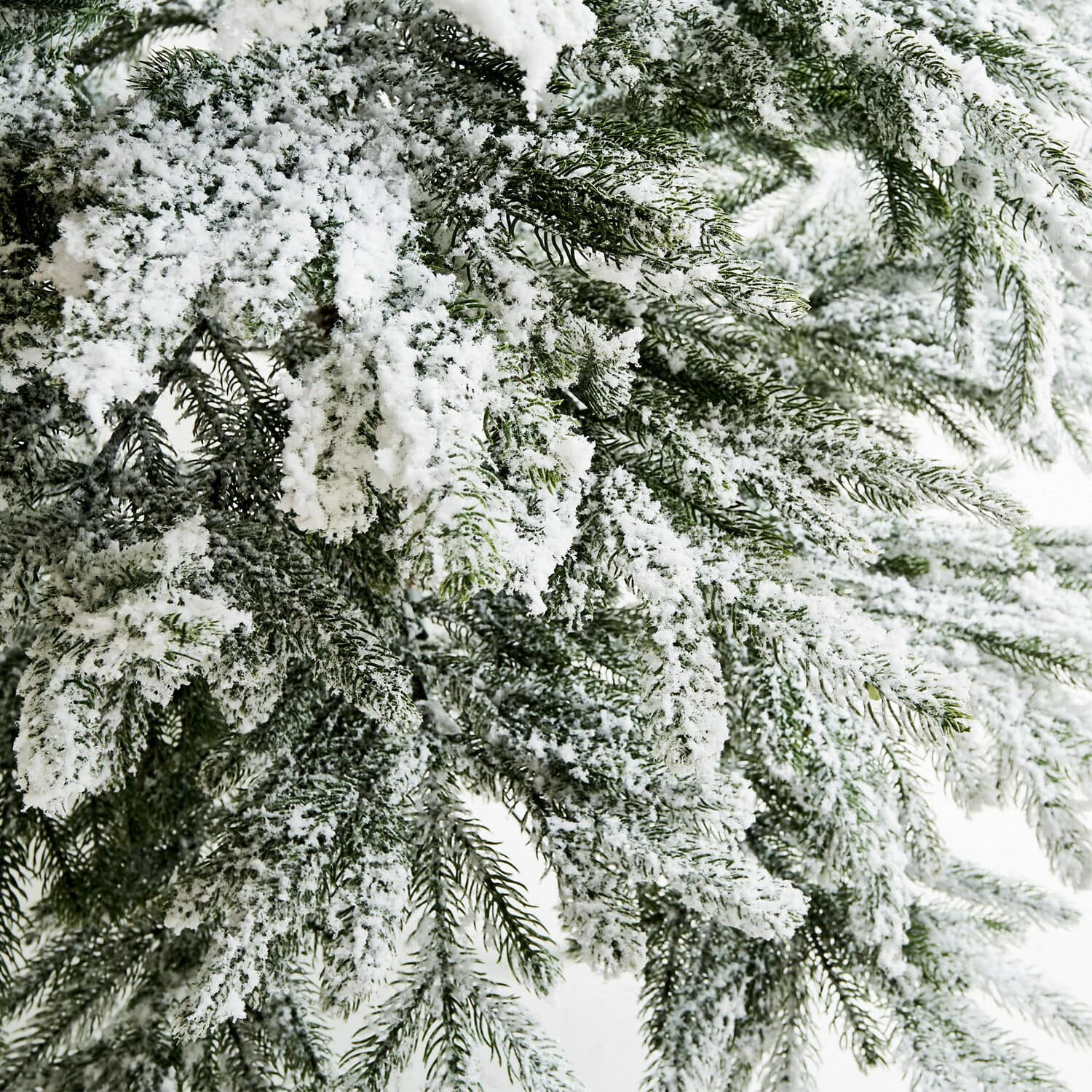 Weihnachtsbaum Lokossa grün/weiß