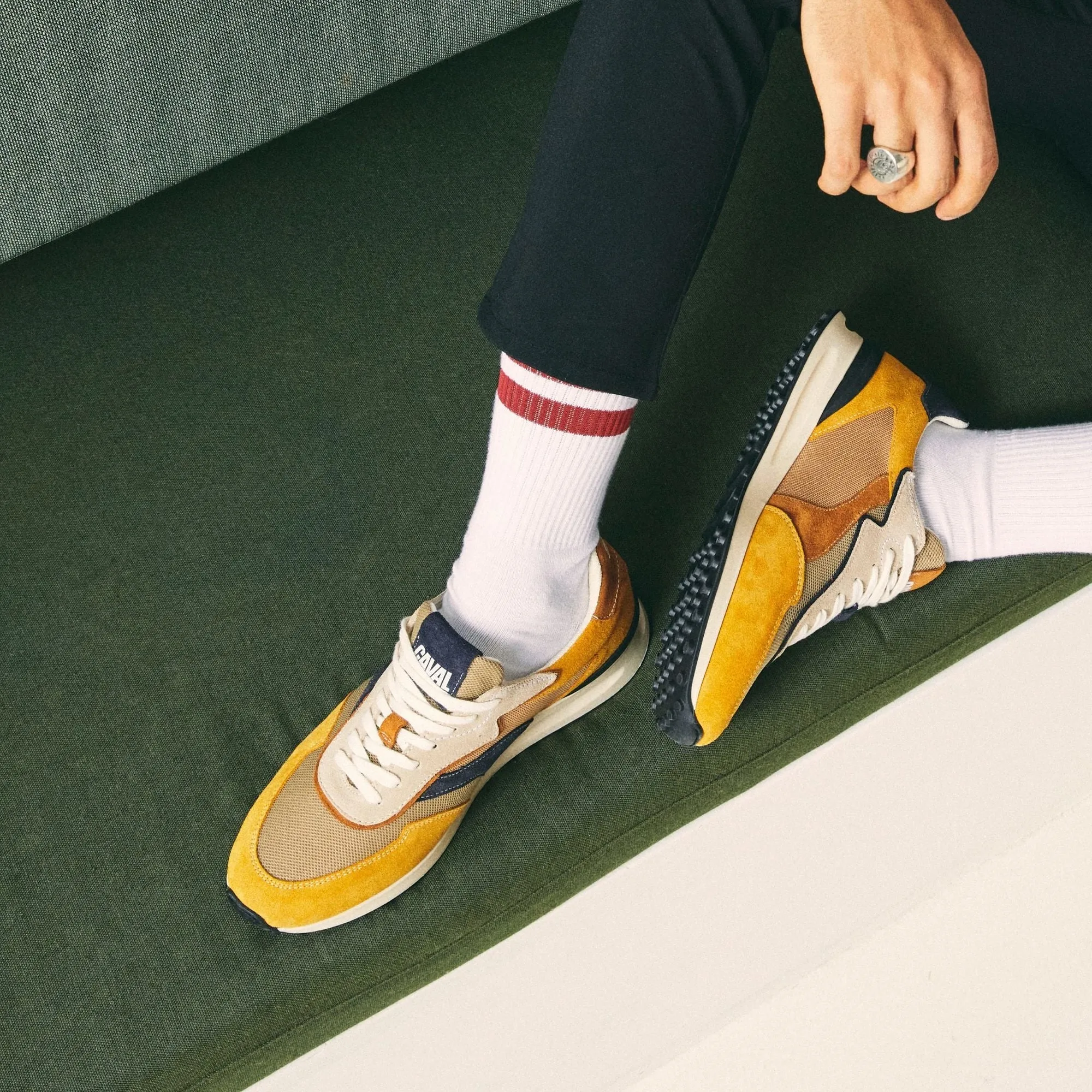 Sneakers Night Mustard Caval
