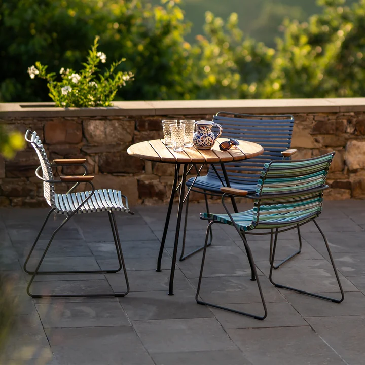 HOUE - CLICK Outdoor Dining Armlehnstuhl mit niedriger Lehne, muted white