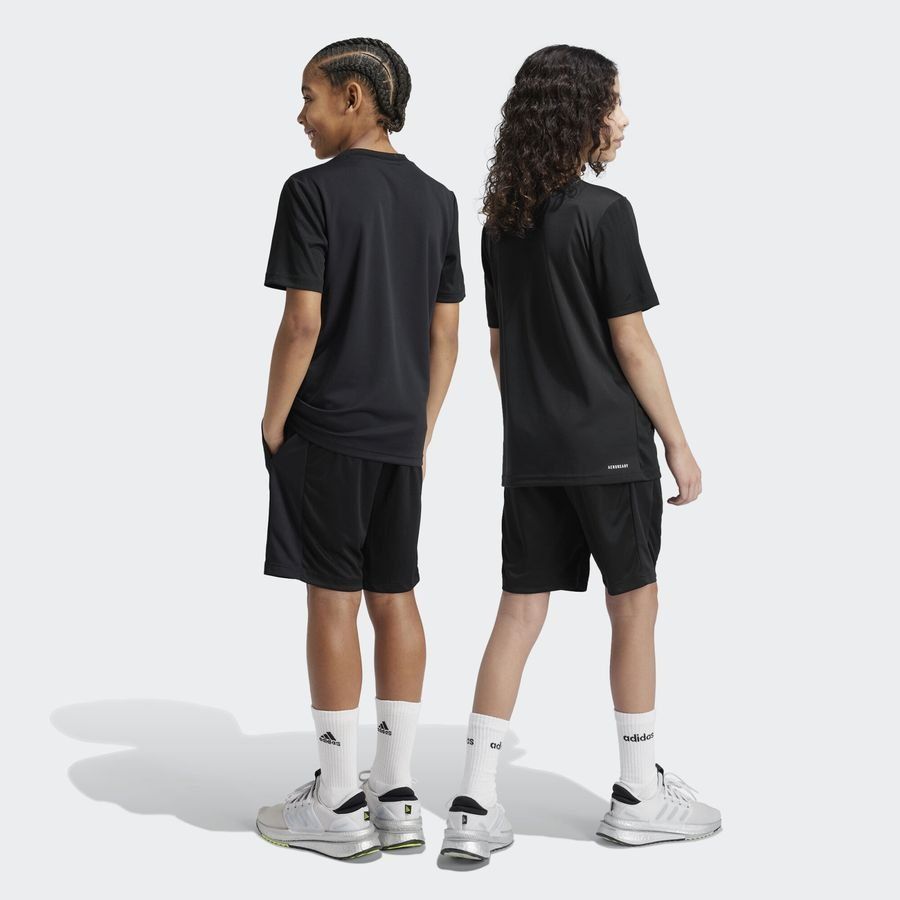 Adidas Short à logo coupe standard Train Essentials Enfants