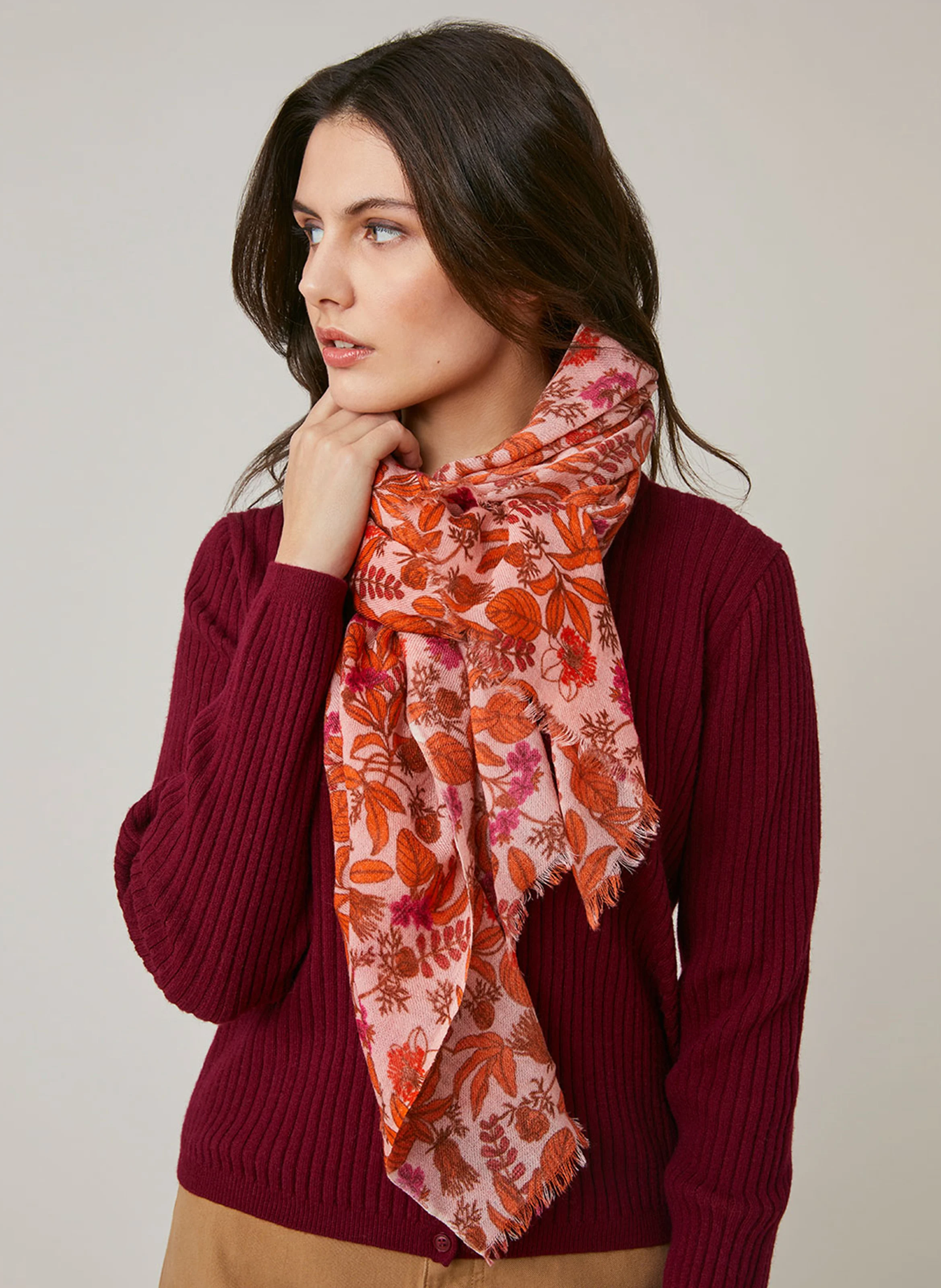 KATERINE - Foulard en laine à imprimé floral | Rouge