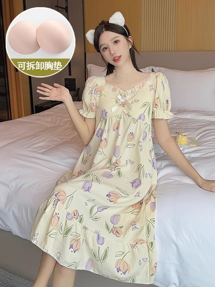 Dazzli - Midi-pyjamajurk met pofmouwen, V-hals, cartoonprint, strikaccent en volantrand