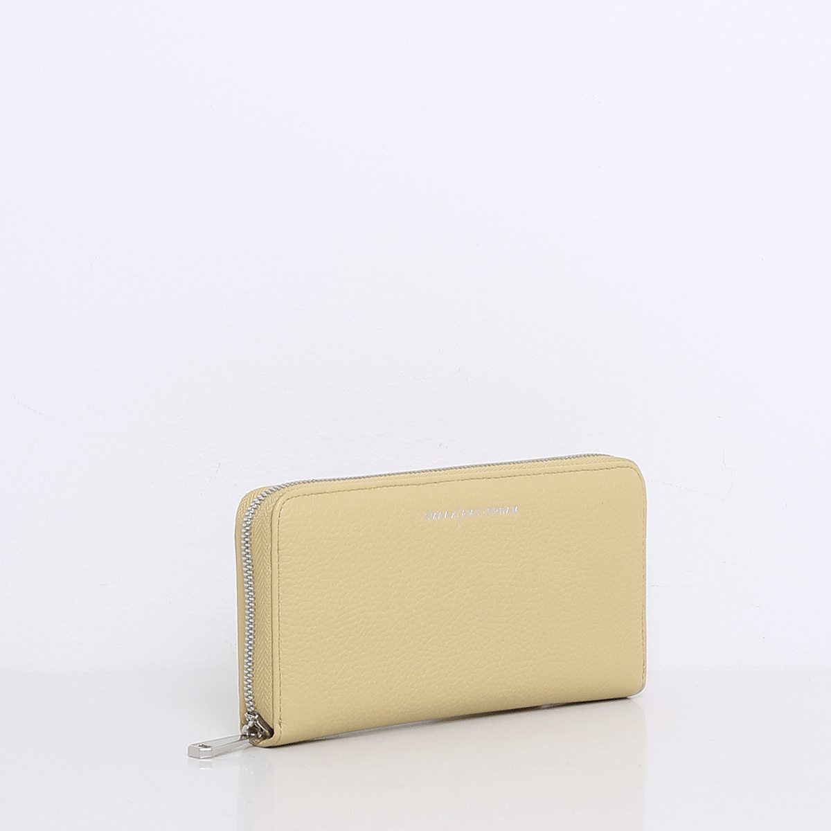 LUNA | BUTTER