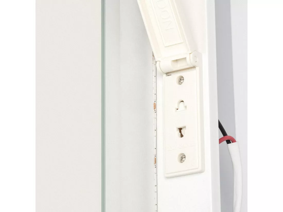 Miroir Salle de bain avec Éclairage LED Anti-buée Nerja 70x50 cm Sélectionnable (chaud-neutre-froid)