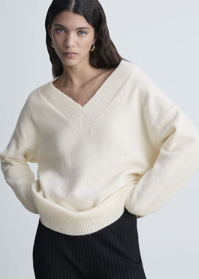 MANGO Oversized V-neck sweater Light beige