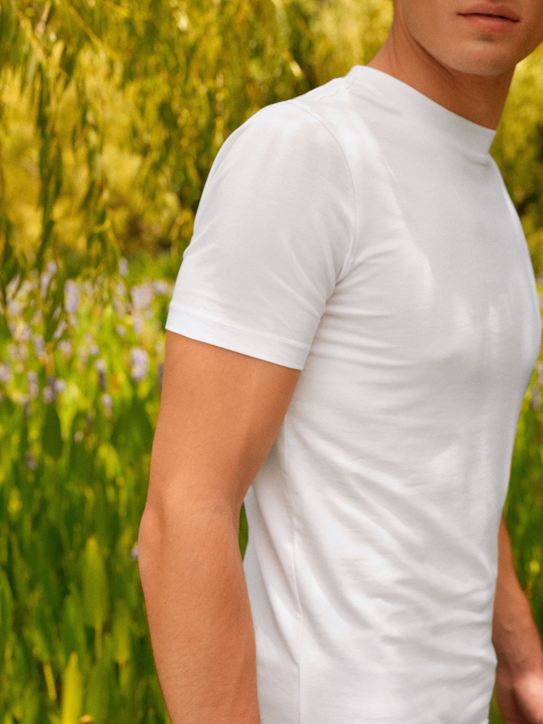 Wit - Aansluitend must-have T-shirt met ronde hals