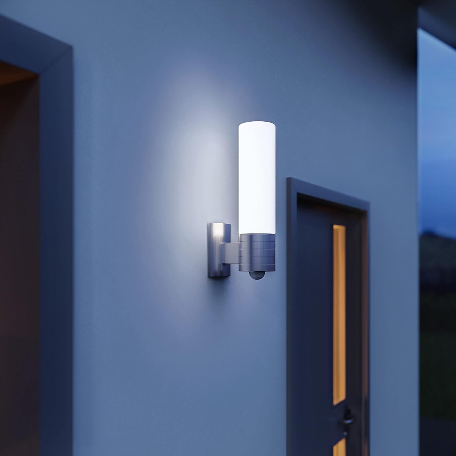 Steinel Sensor Außenleuchte L 260 S, 9.87 W LED Lampe, 240° Bewegungsmelder, 12 m Reichweite, 703 lm, Edelstahl, Weiß