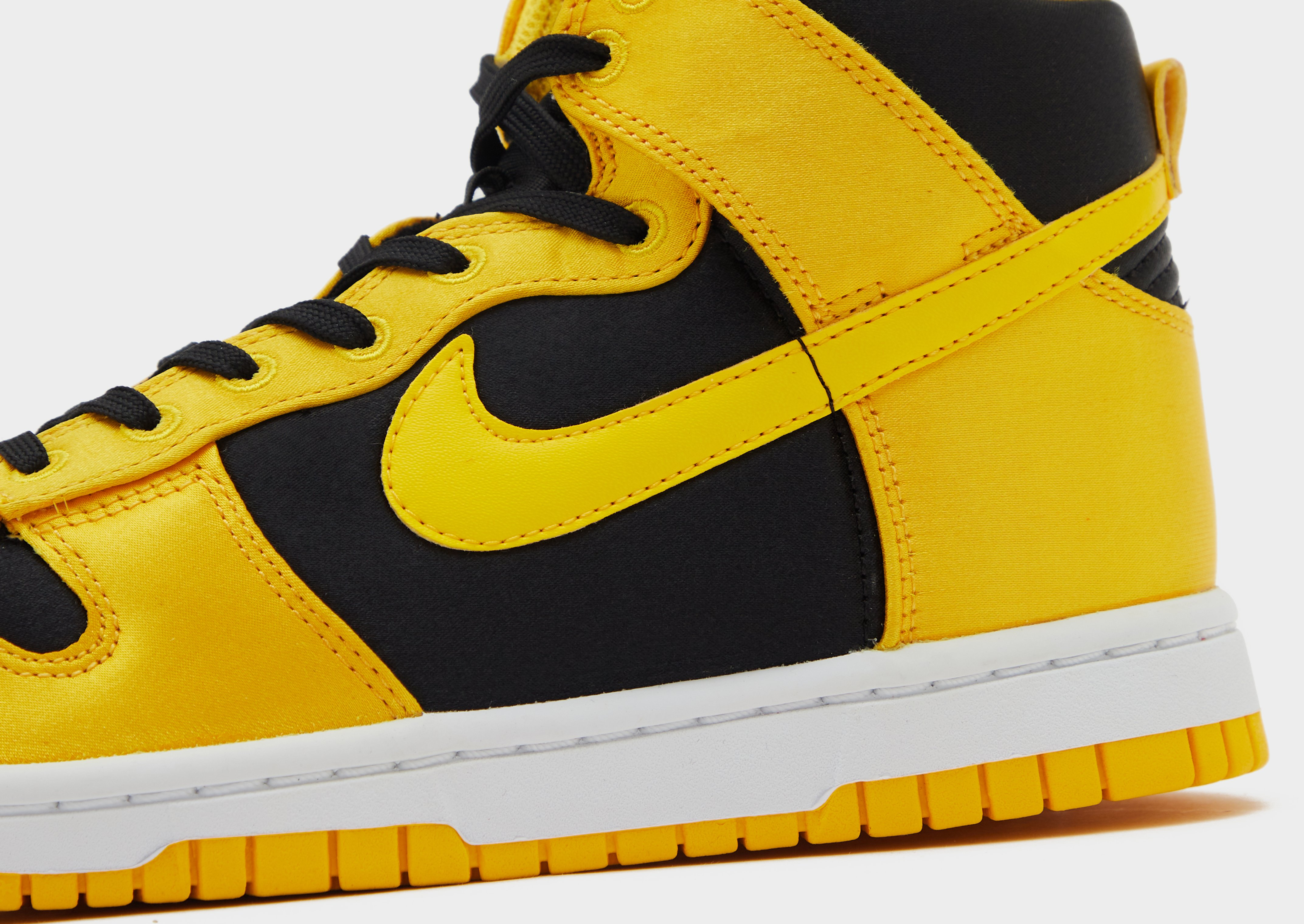 Nike Dunk High Women's