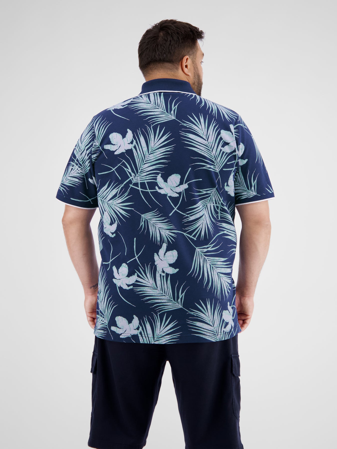 Herren-Poloshirt, floral gemustert in Großen Größen