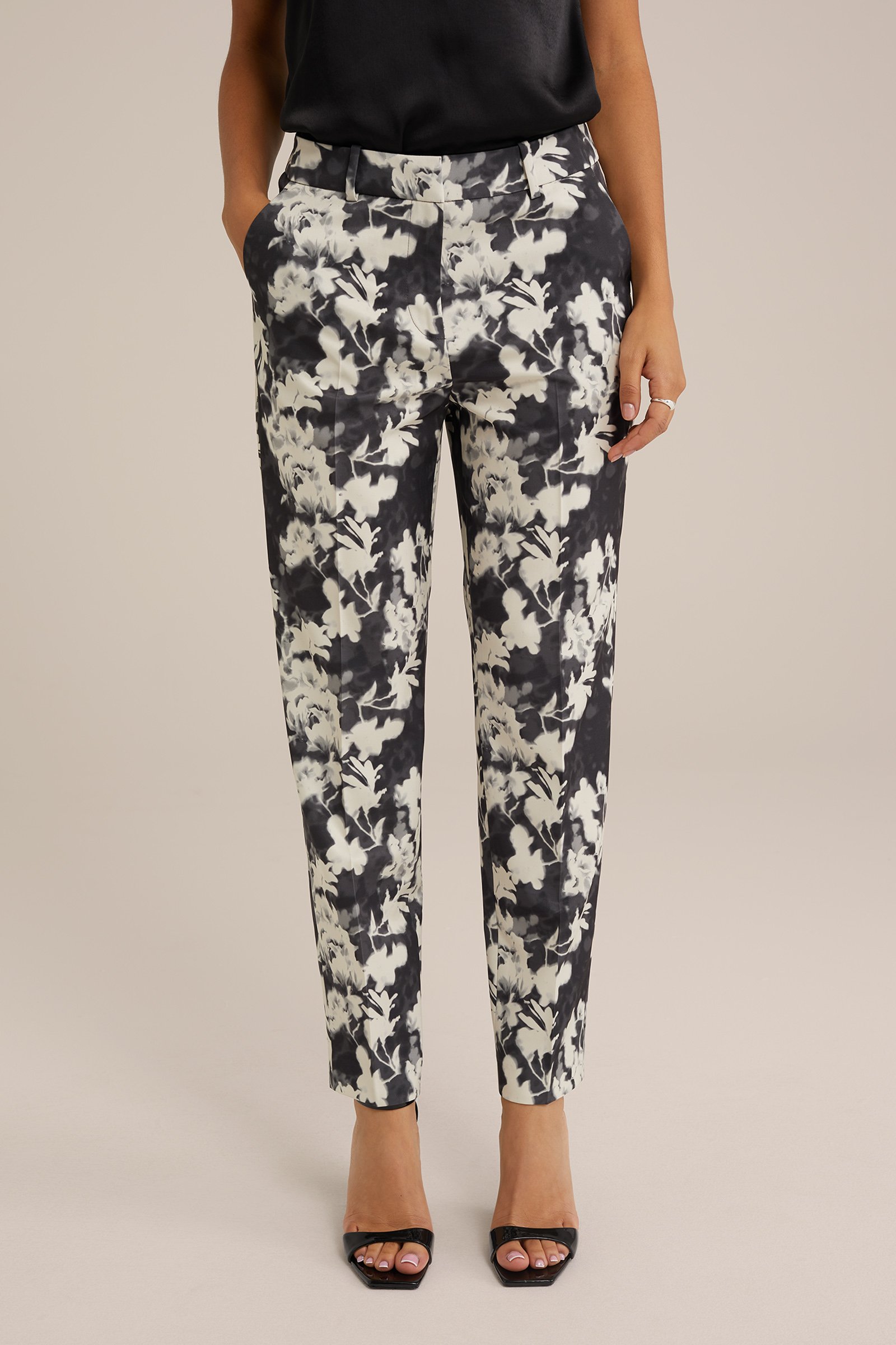 slim fit pantalon met dessin WE Fashion Zwart