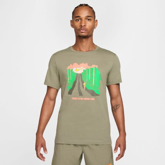 Nike Herre T-shirts Run IYKYK SS Tee Brun