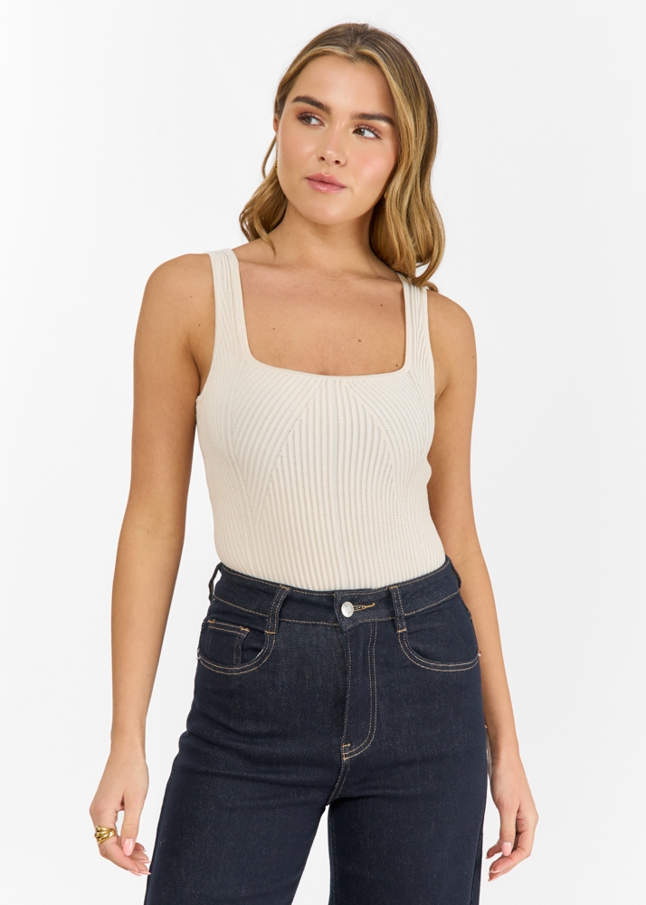 Maayke body beige
