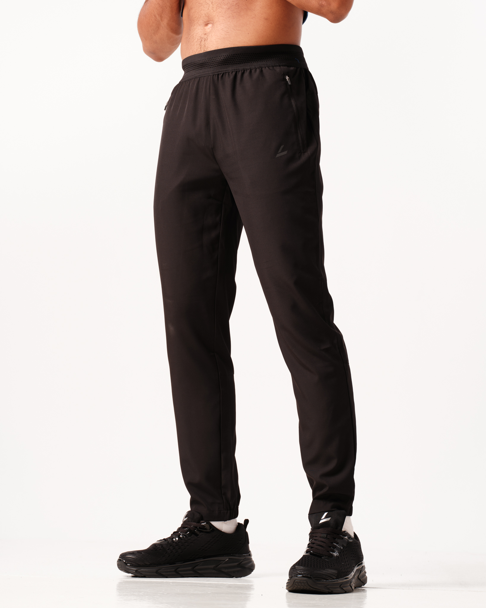 LEVITY Mobility Joggers M Black