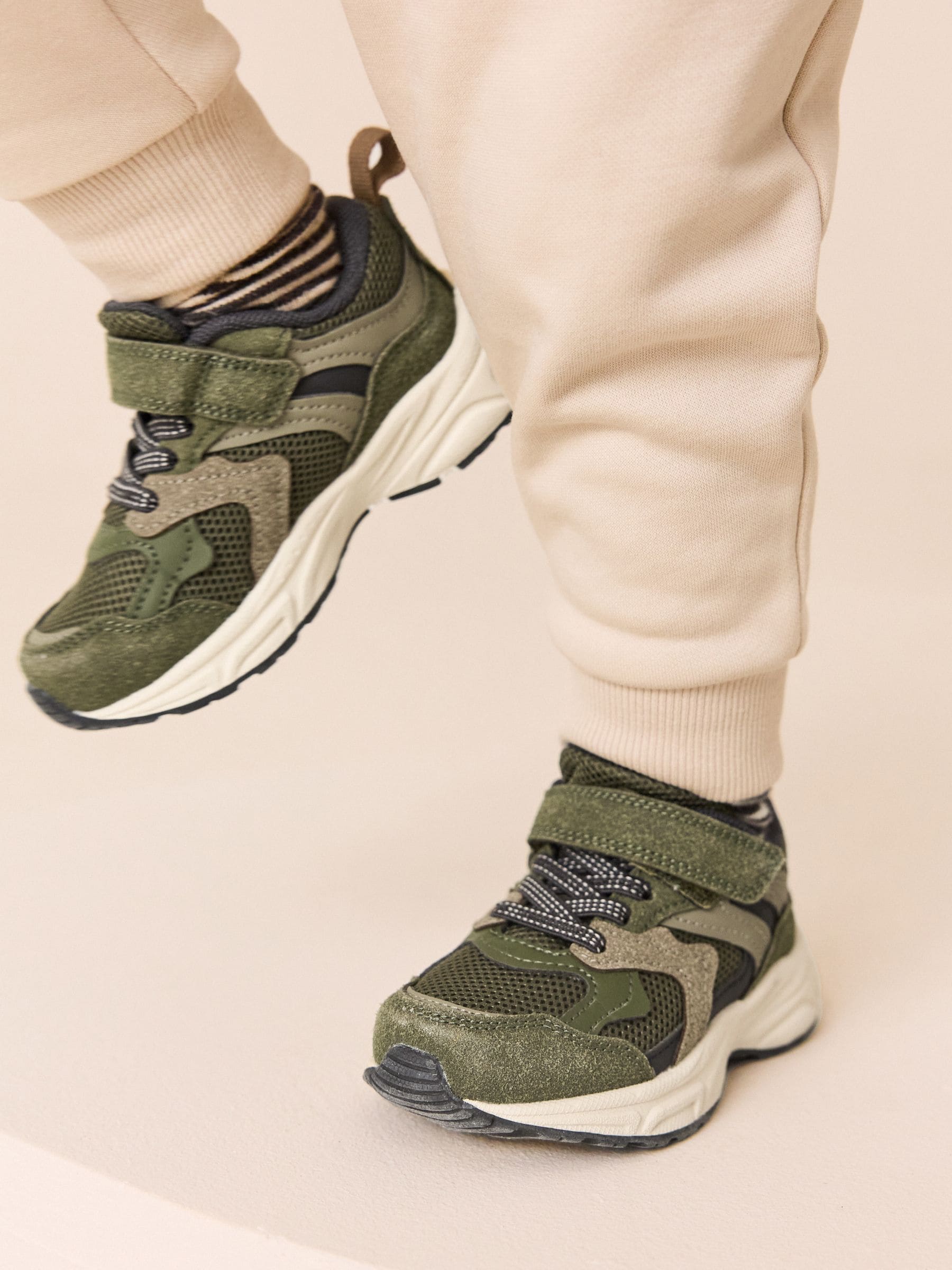Groen-kaki - Sneakers met klittenbandsluiting en elastische veters