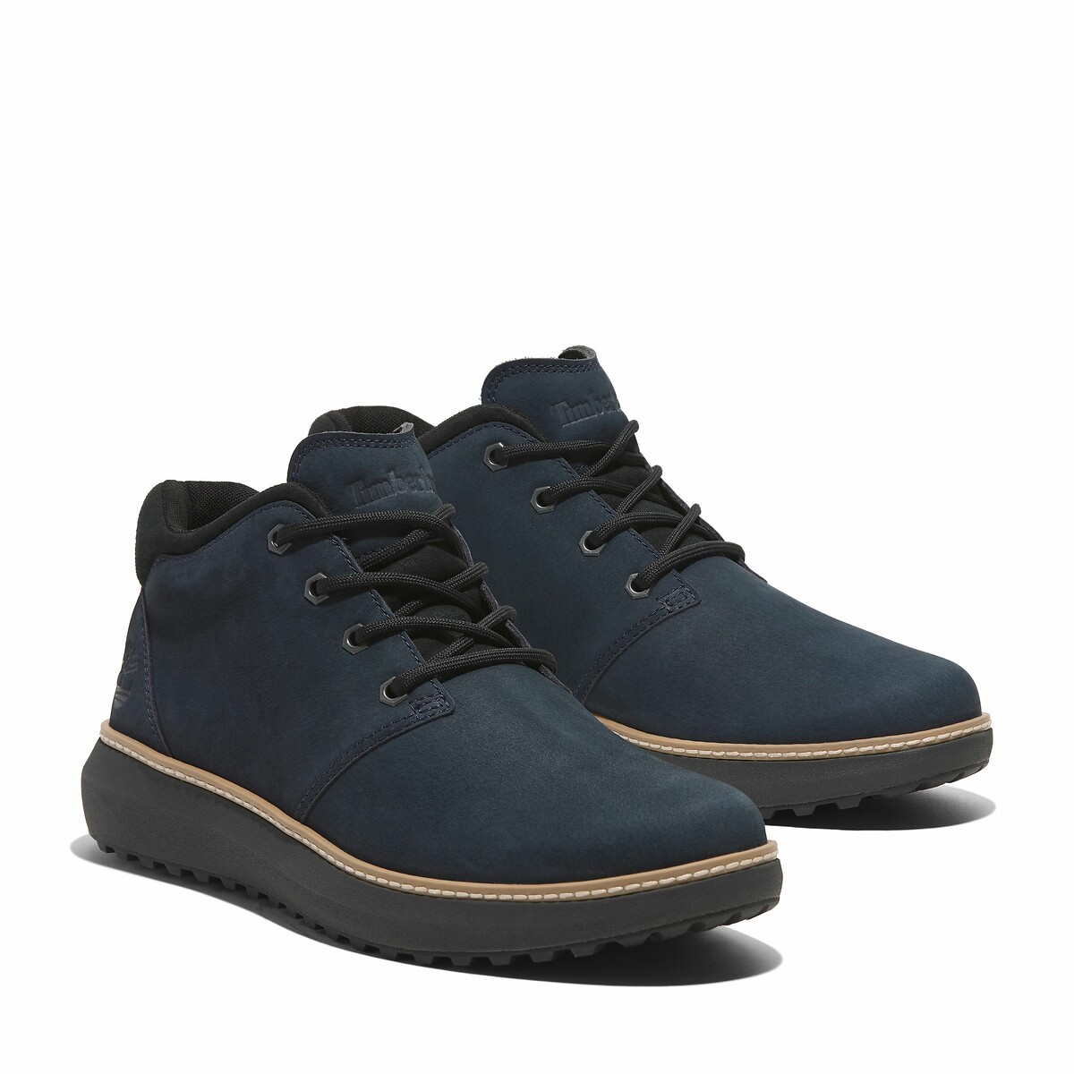 TIMBERLAND<br>Botas encontraram veterinários na Hudson Road