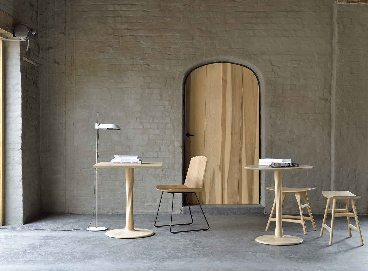 Torsion eettafel rond eiken Ø70 cm - hoogte: standaard 76 cm