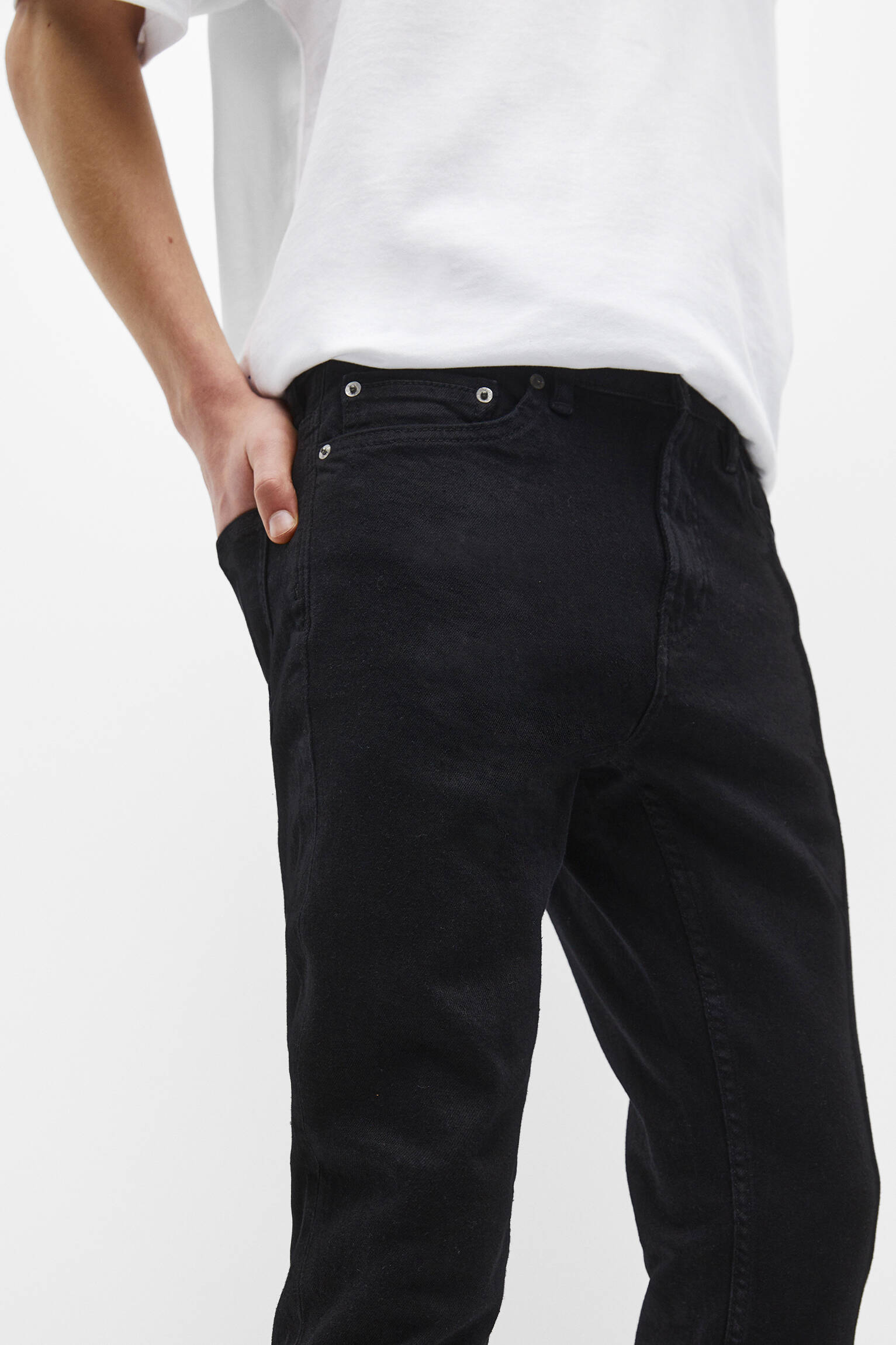 Calça jeans básica preta slim confortável - preta