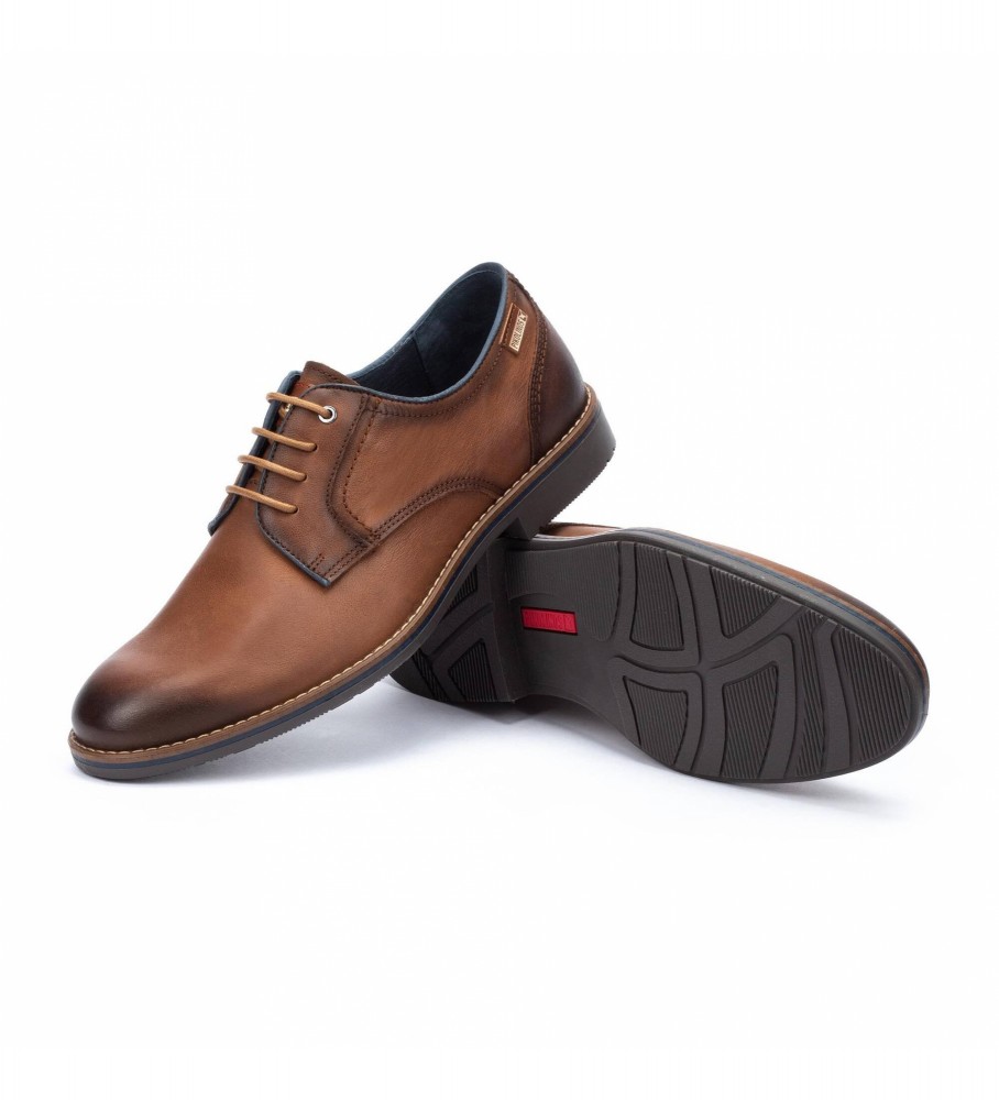 Sapatos Pikolinos de couro marrom