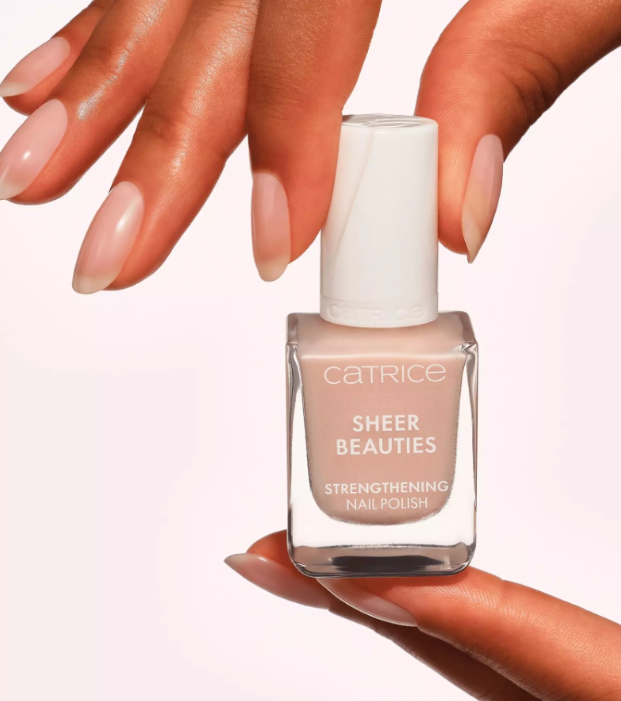 Catrice - Esmalte fortalecedor Sheer Beauties - 020: Roses Are Rosy