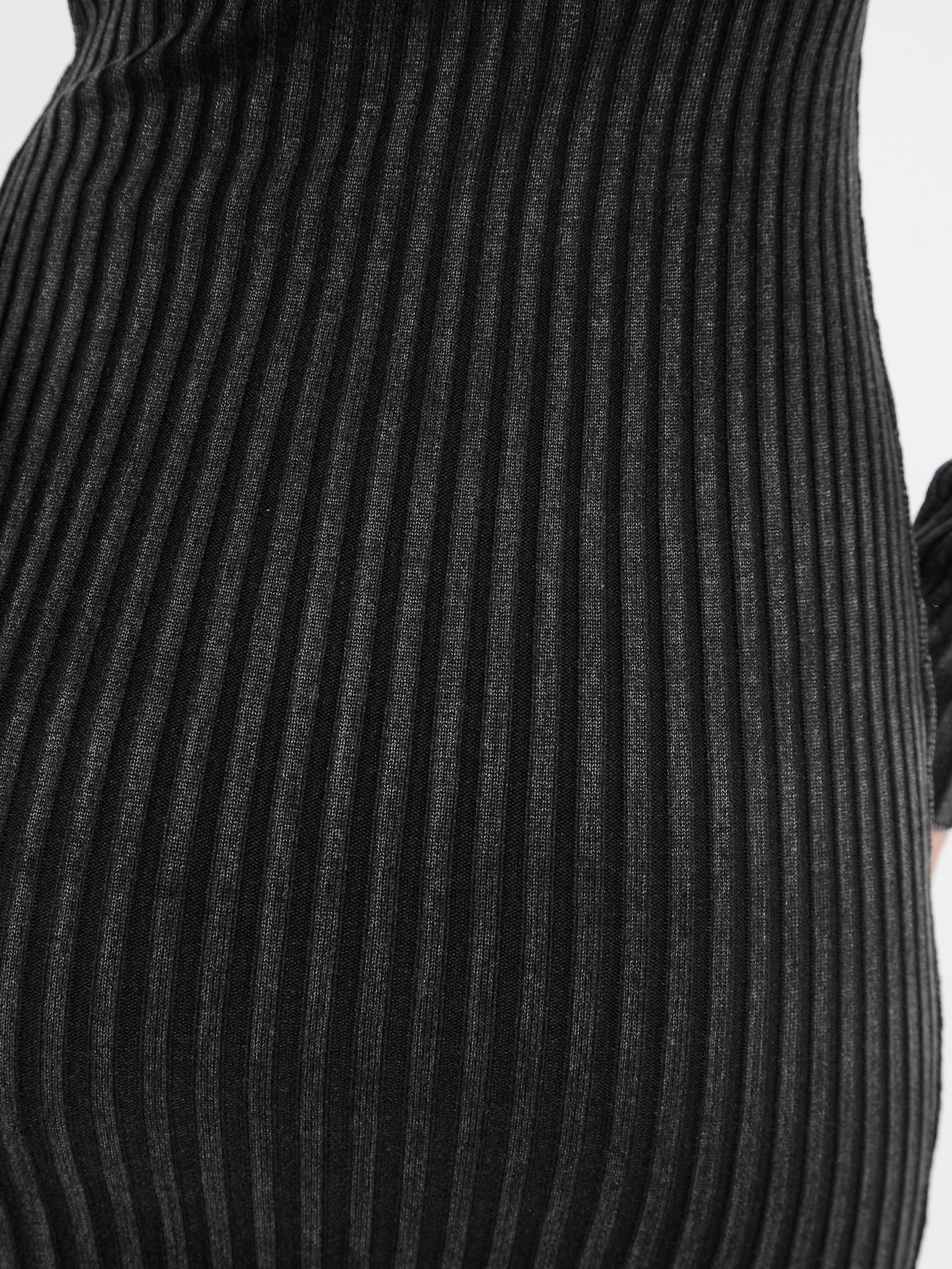 Vestido curto com barra desfiada da GUESS Originals