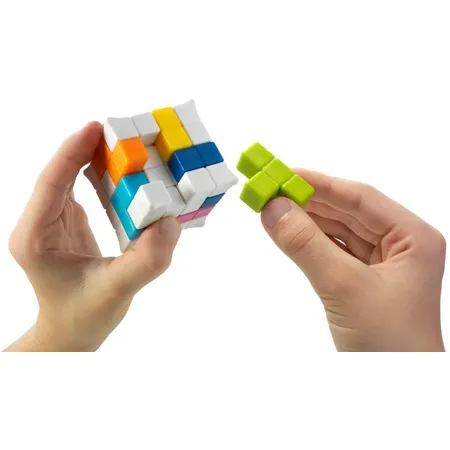 Smart Games Plug & Play Puzzler 3D Cube