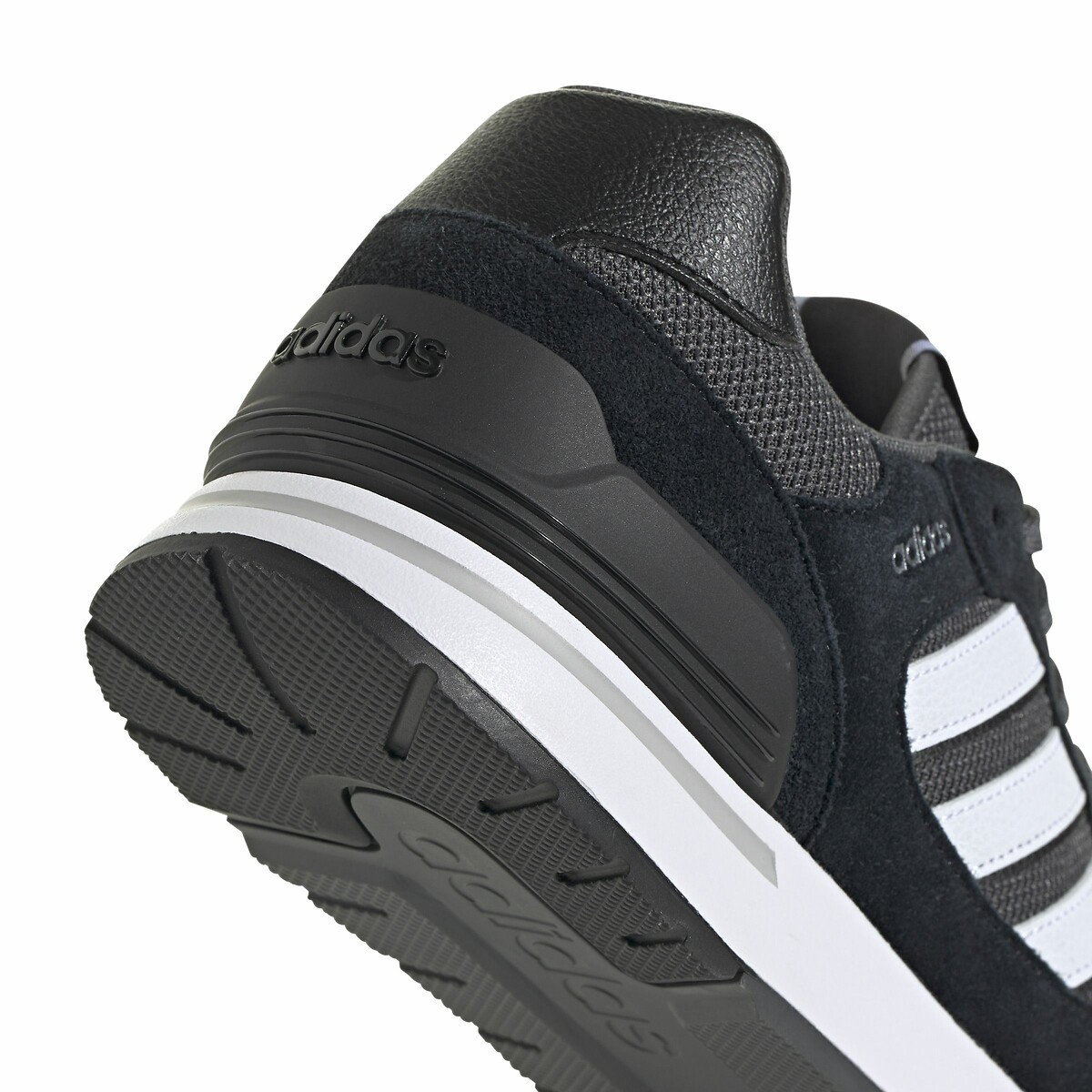 ADIDAS ROUPAS ESPORTIVAS<br>Tênis Run 80s