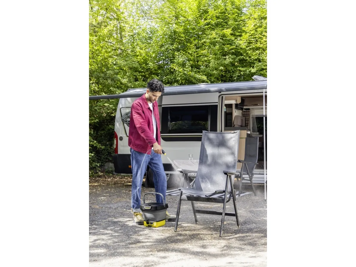Cordless washer KARCHER OC 3 Foldable, 7.2 V, 5 bar, 2 l/h, 8 l capacity | Karcher
