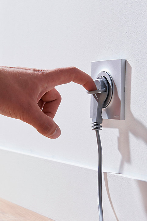 Rallonge intérieur H05VV-F Diall 3 x 1.5 mm² 3m + prise métal