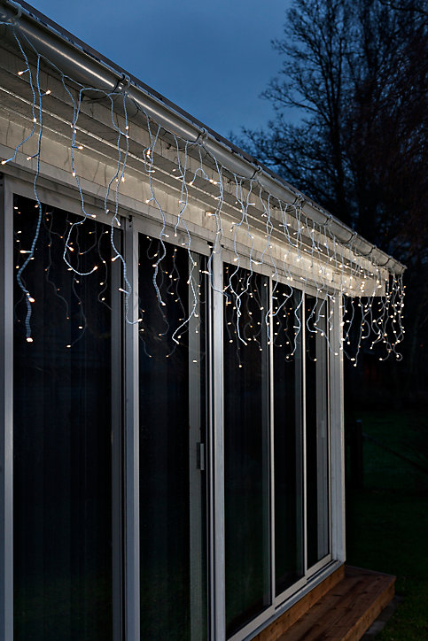 Guirlande lumineuse 80 LED intérieur et extérieur IP44 3,84W blanc effet neige L.35m Konstsmide câble blanc