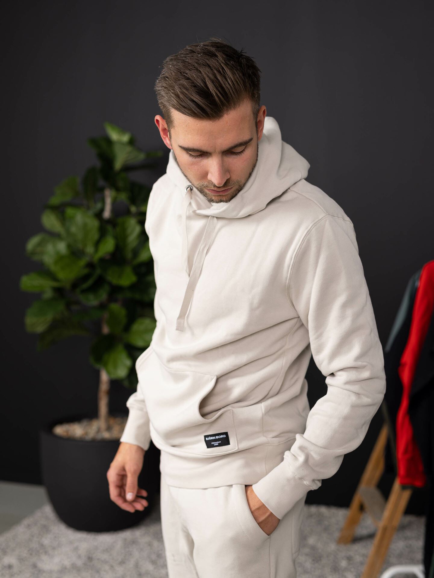 Centre Hood
